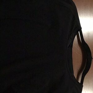 Lululemon black workout top